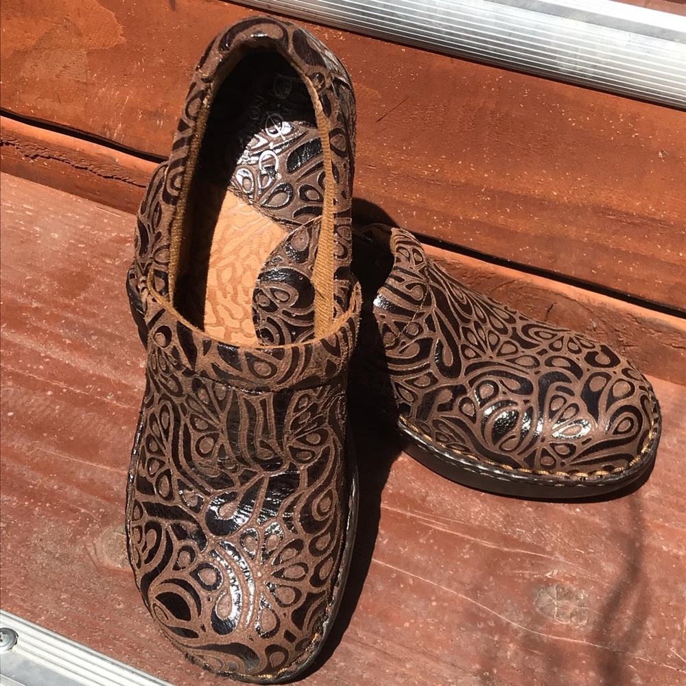 Women’s BOC Born Concepts Peggy brown floral tooled leather closed heel clogs